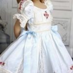 muñecas de porcelana